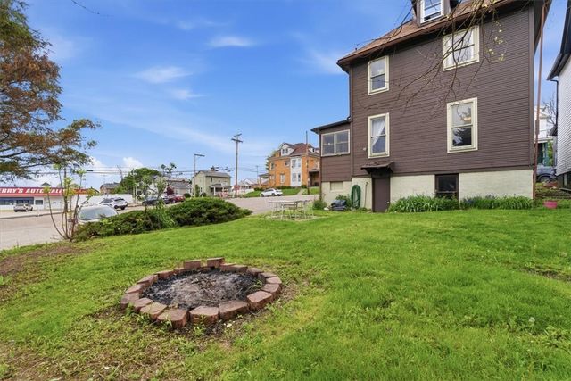 517 Lacock St, Rochester, PA 15074