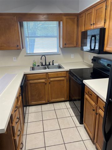 3441 Pewitt Drive 43, Waco, TX 76706