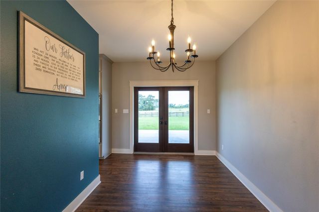 1252 County Road 388, Hallettsville, TX 77964