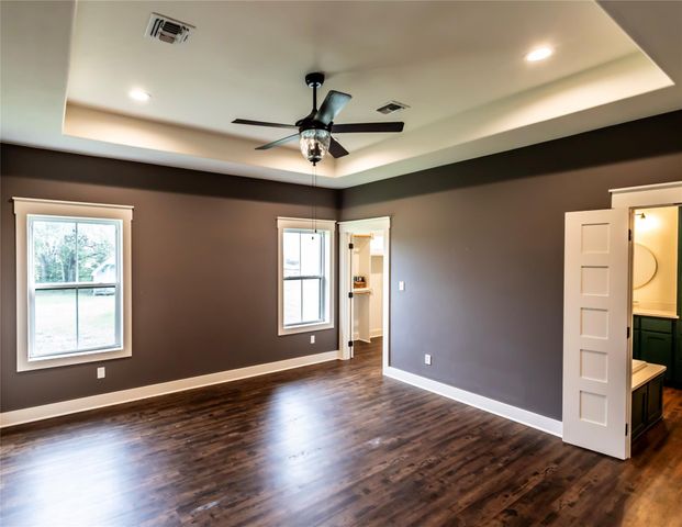 1252 County Road 388, Hallettsville, TX 77964