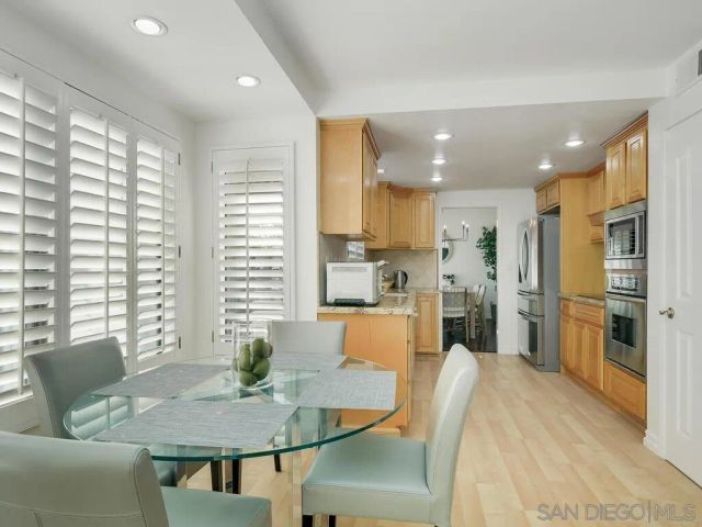 8881 La Cartera St, San Diego, CA 92129