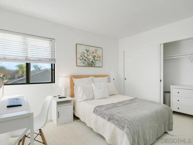 8881 La Cartera St, San Diego, CA 92129