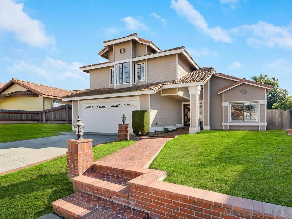 8881 La Cartera St, San Diego, CA 92129