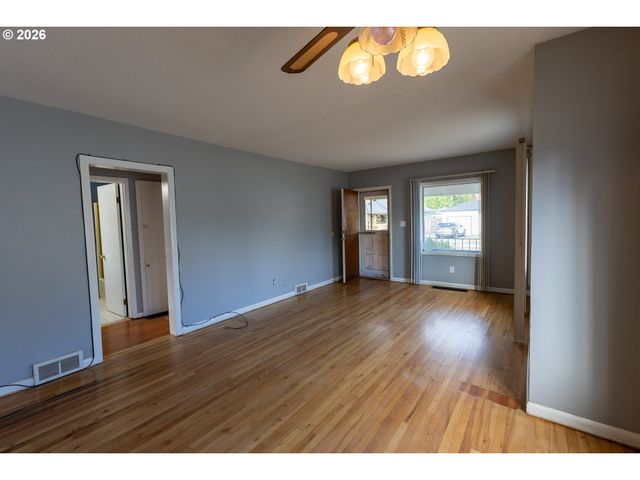 3204 Se 64TH Ave, Portland, OR 97206