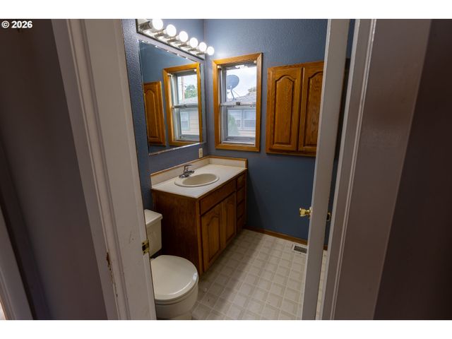 3204 Se 64TH Ave, Portland, OR 97206