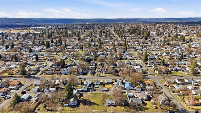 5203 N Lincoln St, Spokane, WA 99205