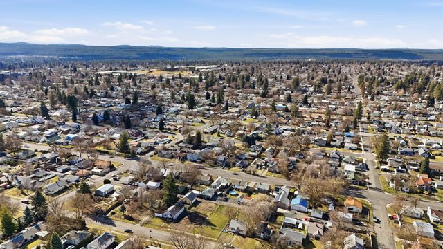 5203 N Lincoln St, Spokane, WA 99205