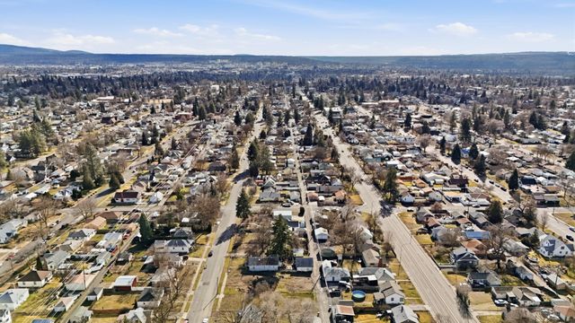 5203 N Lincoln St, Spokane, WA 99205