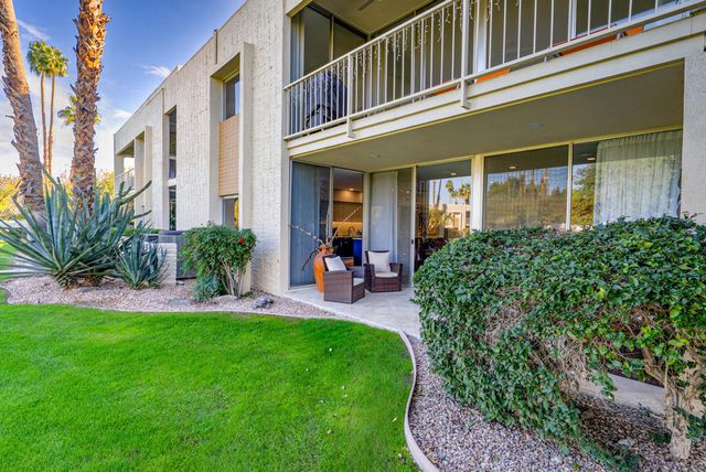 449 Desert Lakes Drive, Palm Springs, CA 92264