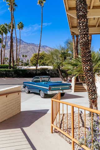 449 Desert Lakes Drive, Palm Springs, CA 92264