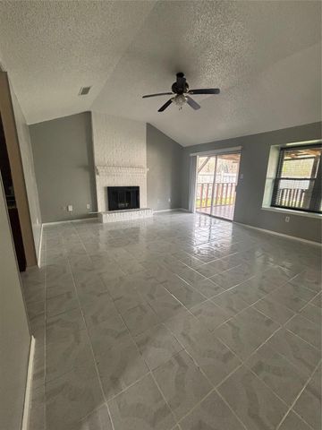 2908 Sandpiper Drive, Baytown, TX 77521