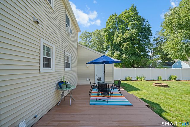 33 Chester Drive, Manchester, CT 06040