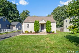 33 Chester Drive, Manchester, CT 06040