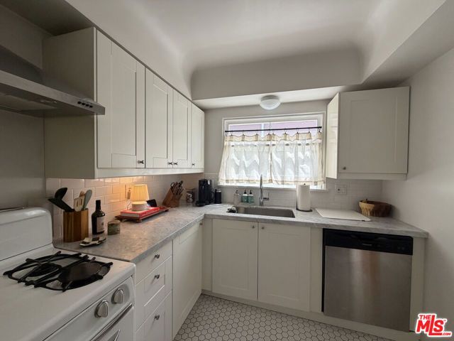 643 VERNON Avenue, Venice (los Angeles), CA 90291