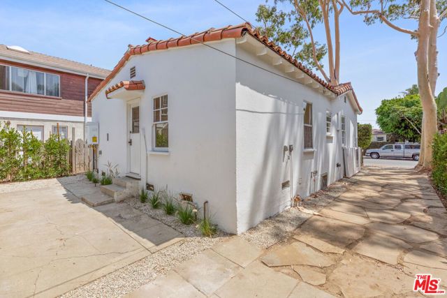 643 VERNON Avenue, Venice (los Angeles), CA 90291