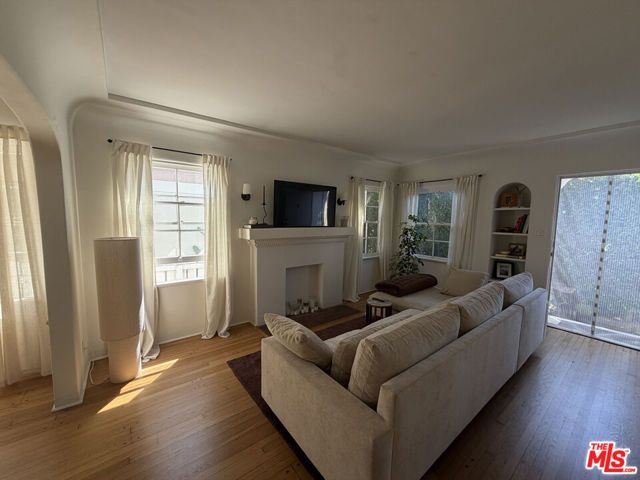 643 VERNON Avenue, Venice (los Angeles), CA 90291