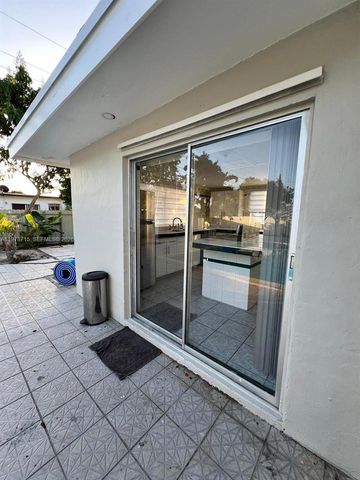 20530 SW 115th Rd na, Miami, FL 33189