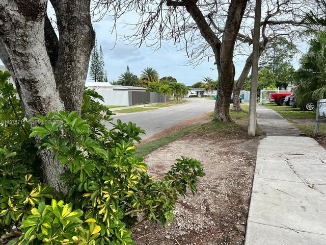 20530 SW 115th Rd na, Miami, FL 33189