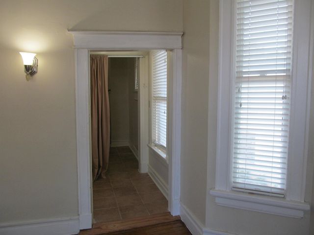 1297 PEABODY AVE, Memphis, TN 38104