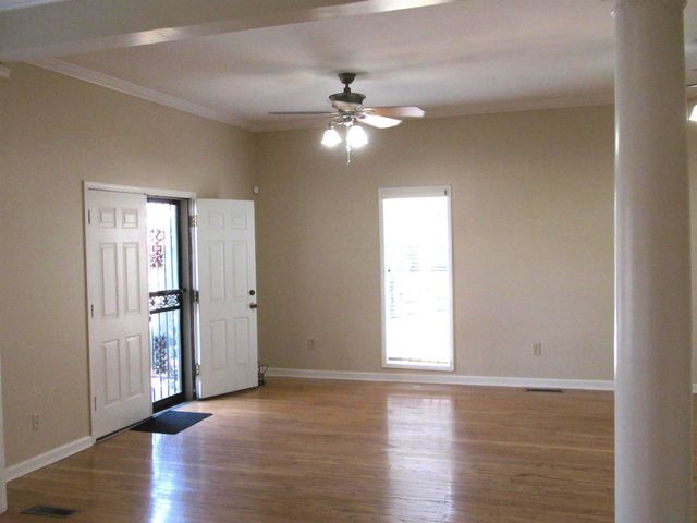 1297 PEABODY AVE, Memphis, TN 38104