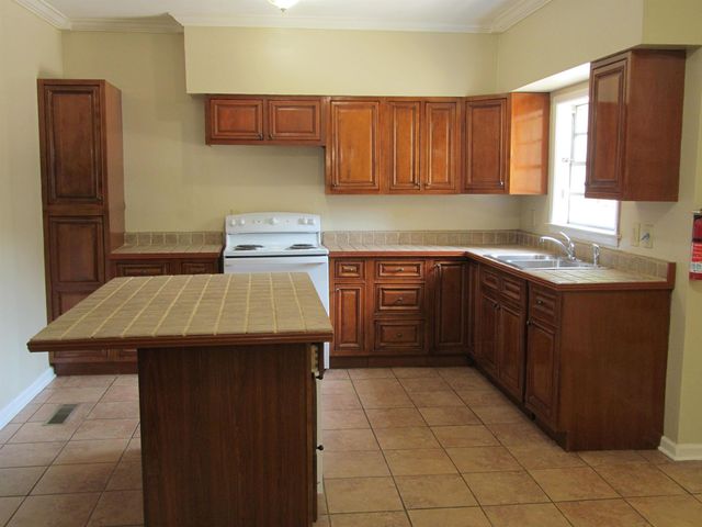 1297 PEABODY AVE, Memphis, TN 38104