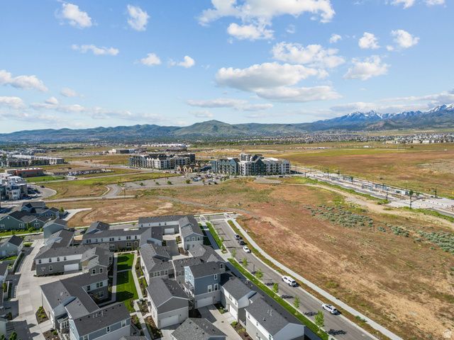 10499 S LIV WAY, South Jordan, UT 84009