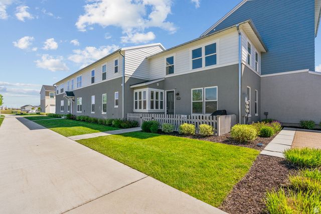 10499 S LIV WAY, South Jordan, UT 84009