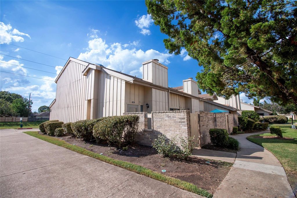 3162 Windchase Boulevard 451, Houston, TX 77082