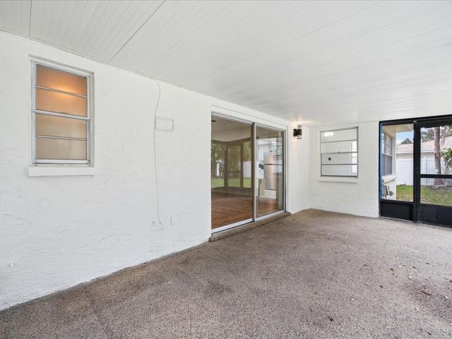 13317 LAKE GEORGE LANE, Tampa, FL 33618