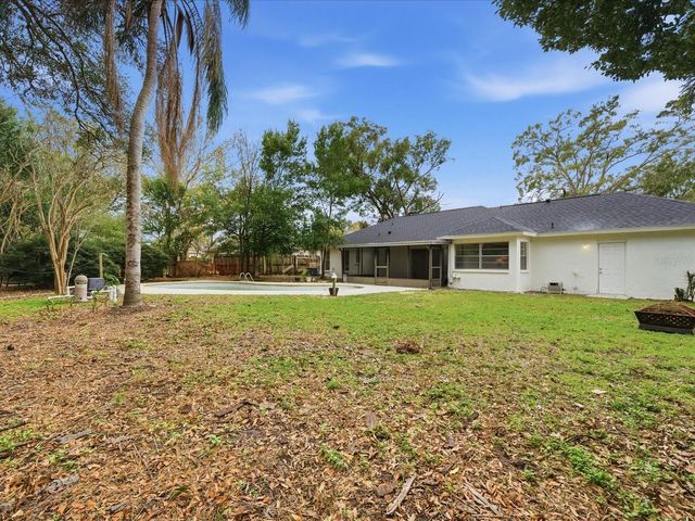 13317 LAKE GEORGE LANE, Tampa, FL 33618