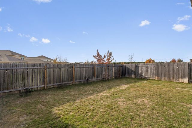 213 Wild Spur LN, Liberty Hill, TX 78642
