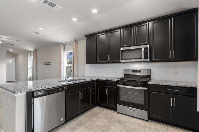 213 Wild Spur LN, Liberty Hill, TX 78642