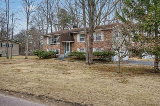 231 Windemere Way, Colchester (colchester), VT 05446