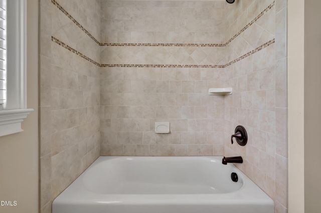 82 Saxapahaw Run, Chapel Hill, NC 27516