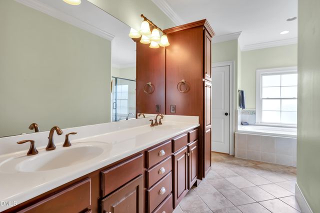 82 Saxapahaw Run, Chapel Hill, NC 27516