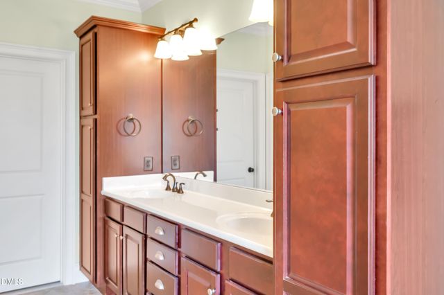 82 Saxapahaw Run, Chapel Hill, NC 27516