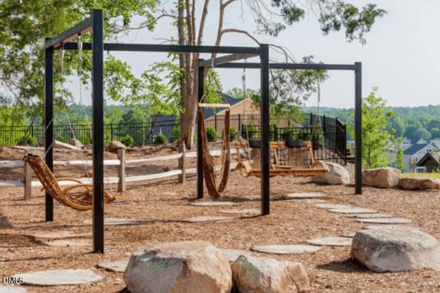 82 Saxapahaw Run, Chapel Hill, NC 27516