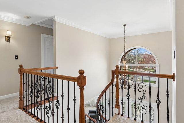 2321 Courtland Court, Aurora, IL 60502