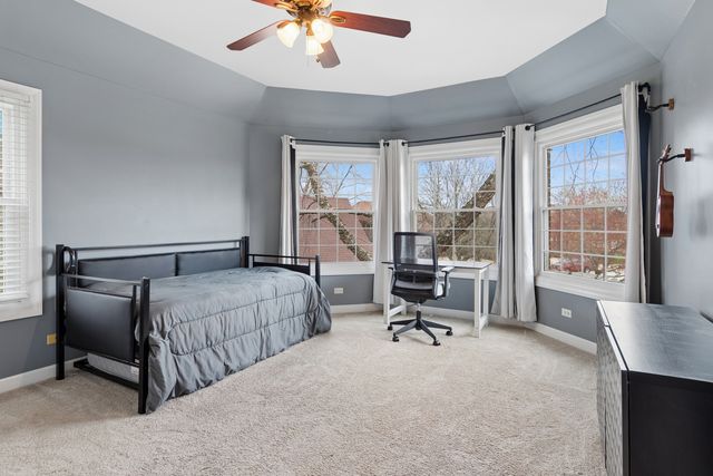 2321 Courtland Court, Aurora, IL 60502