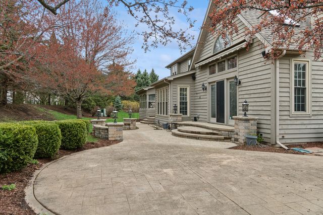 2321 Courtland Court, Aurora, IL 60502