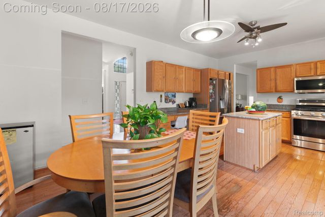 29309 Sunridge, Farmington Hills, MI 48334