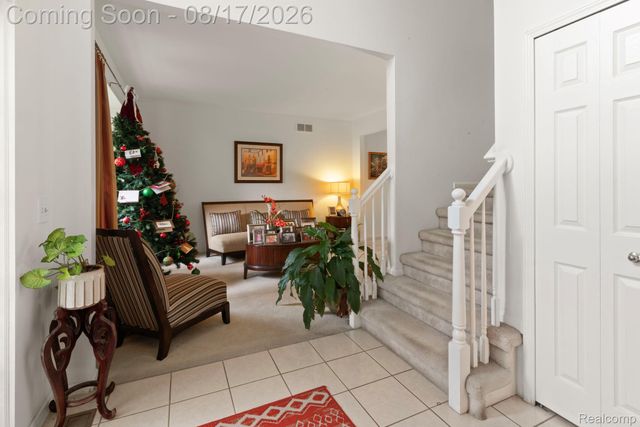 29309 Sunridge, Farmington Hills, MI 48334