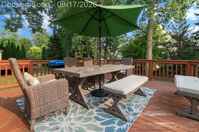 29309 Sunridge, Farmington Hills, MI 48334