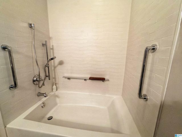 215 MARY LANE, Anniston, AL 36207