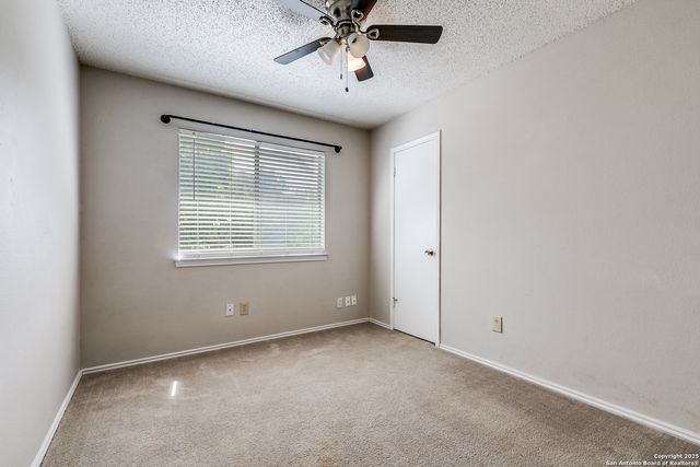 7255 Webbwood, San Antonio, TX 78250