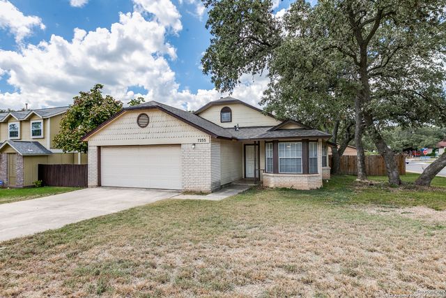 7255 Webbwood, San Antonio, TX 78250
