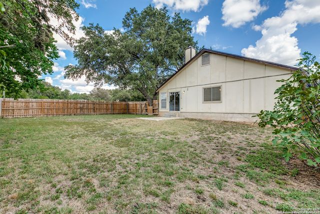 7255 Webbwood, San Antonio, TX 78250