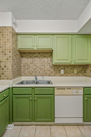 2325 Elliston Pl Apt 401, Nashville, TN 37203