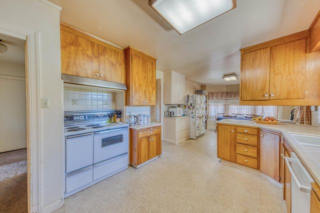 219 Pine Street, Salinas, CA 93901