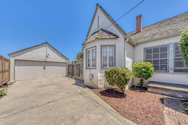 219 Pine Street, Salinas, CA 93901